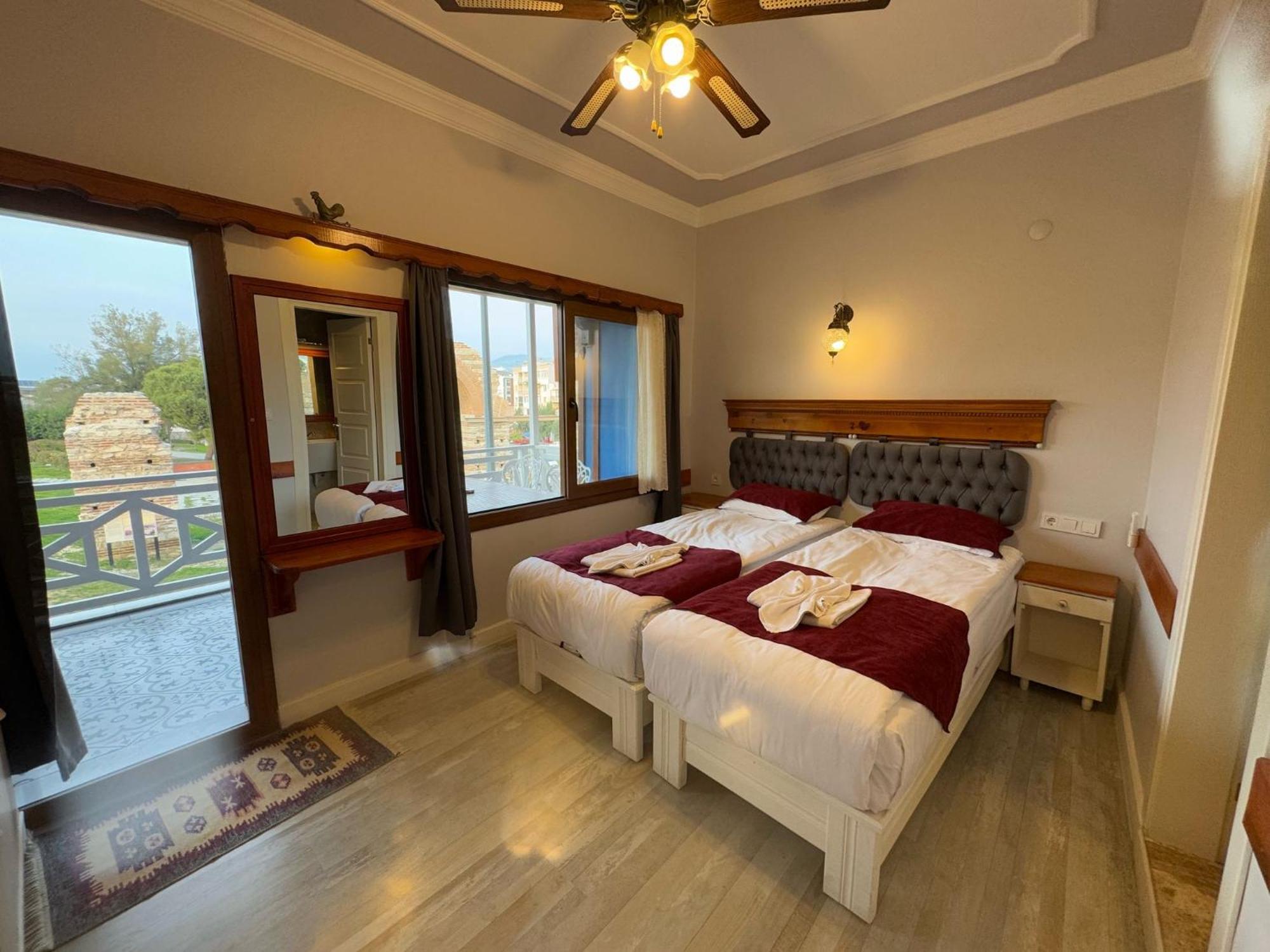 Ephesus Selcuk Castle View Suites Exteriér fotografie