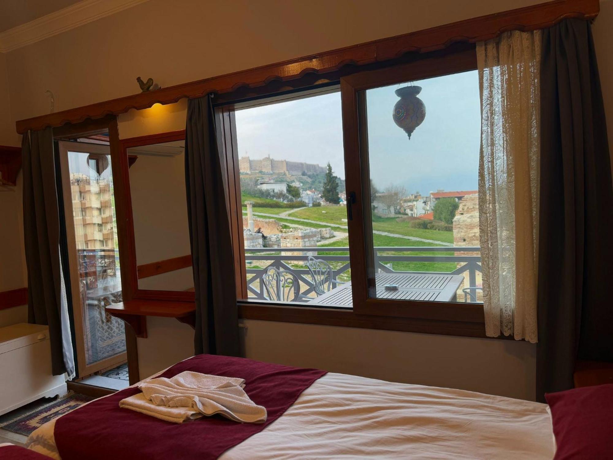 Ephesus Selcuk Castle View Suites Exteriér fotografie